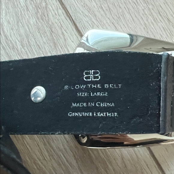 B-Low the Belt- Jordana Mini Motto Belt Black & Silver- large - Picture 4 of 5